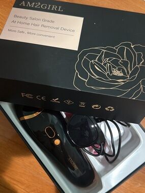 AMZGIRL At-Home Hair Removal Device - Black & Gold